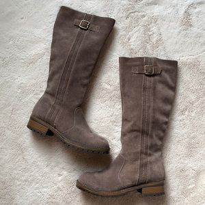 Suede Knee Boot Zip Up 7.5